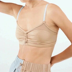 Fabletics Makayla Low Impact Sports Bra